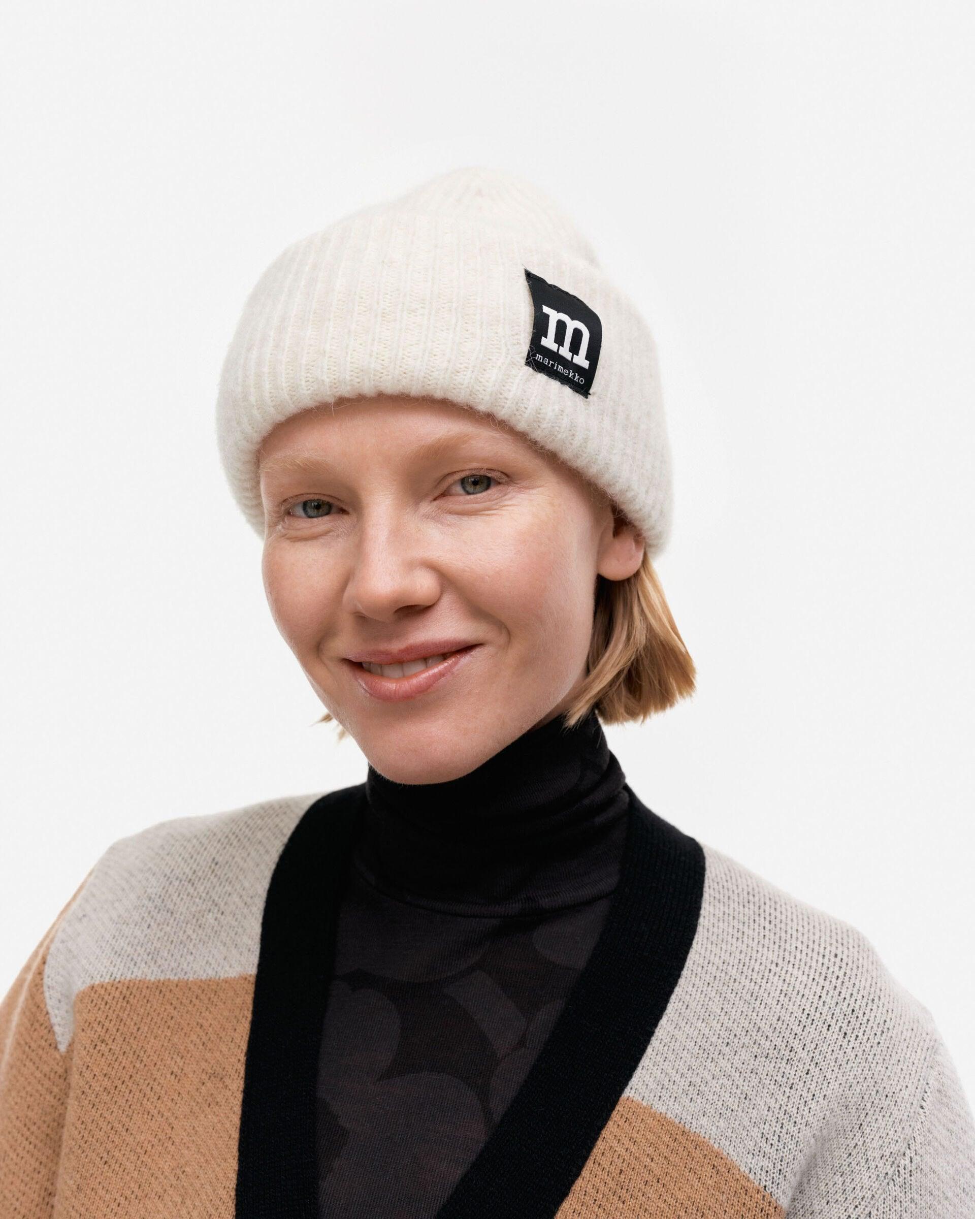 Pjettar II beanie