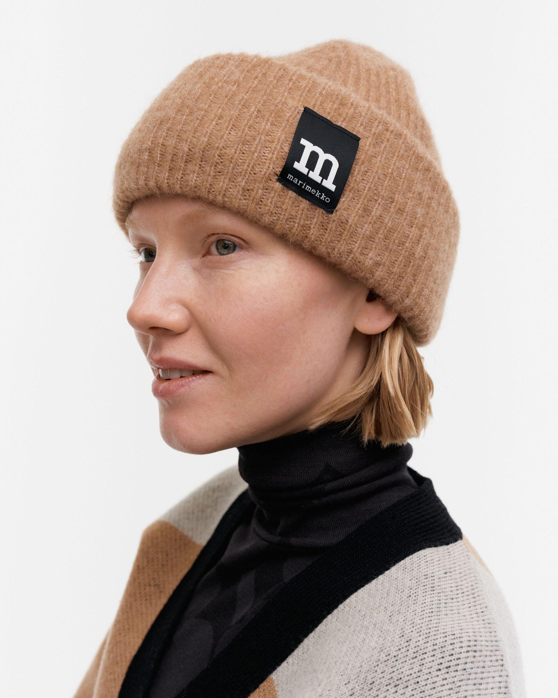 Pjettar II beanie