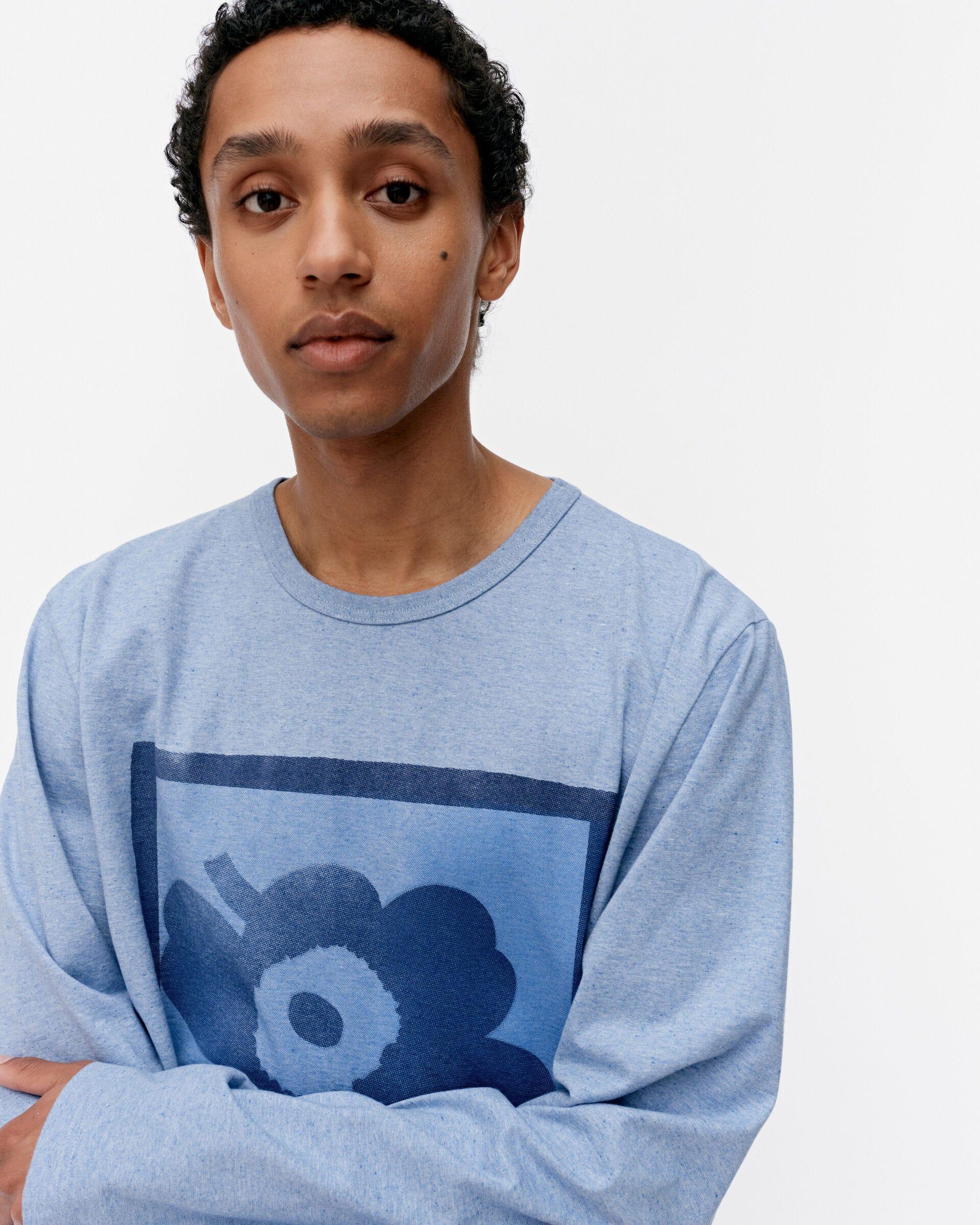 Bisarri Unikko Placement Paita