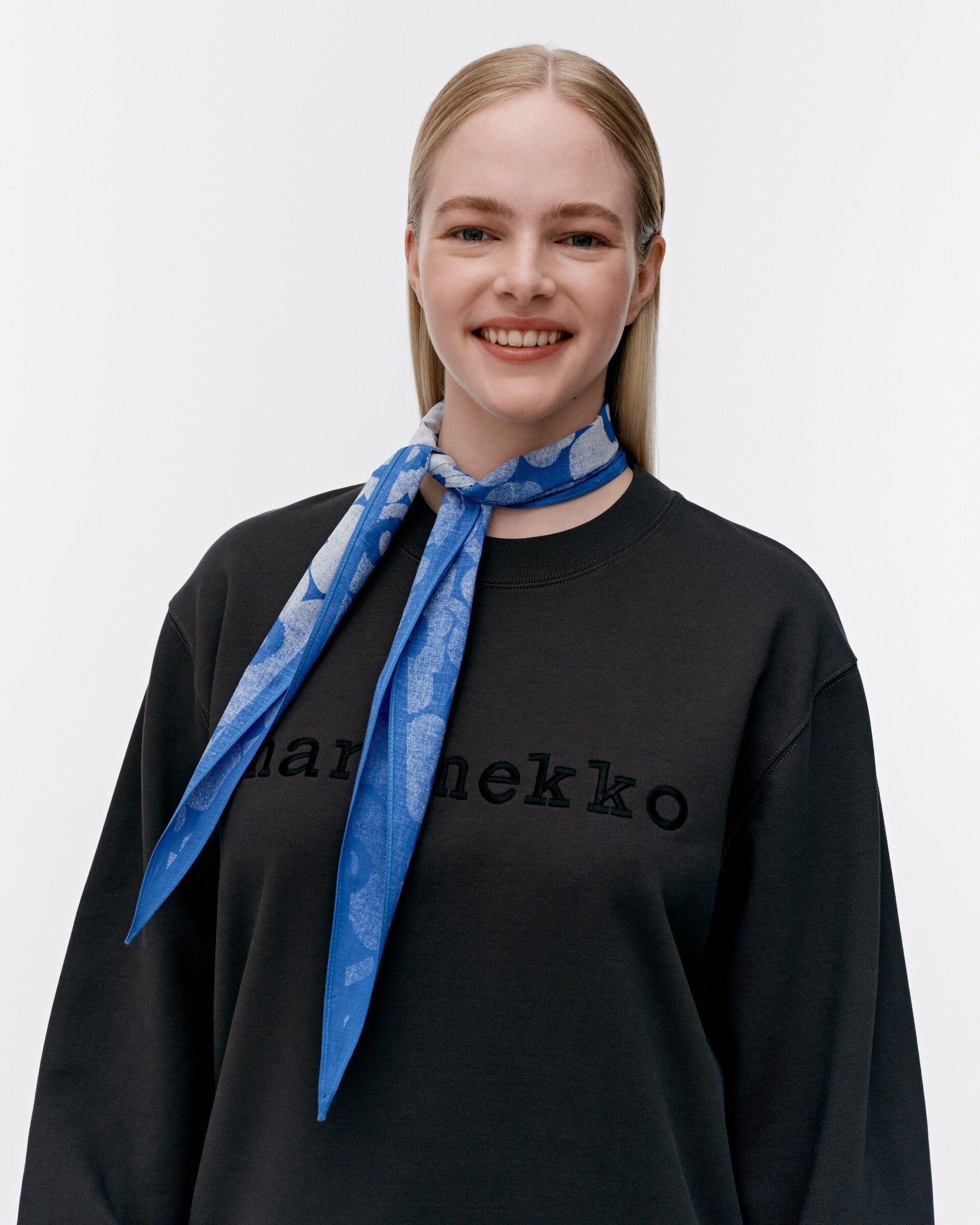 Previous Unikko scarf