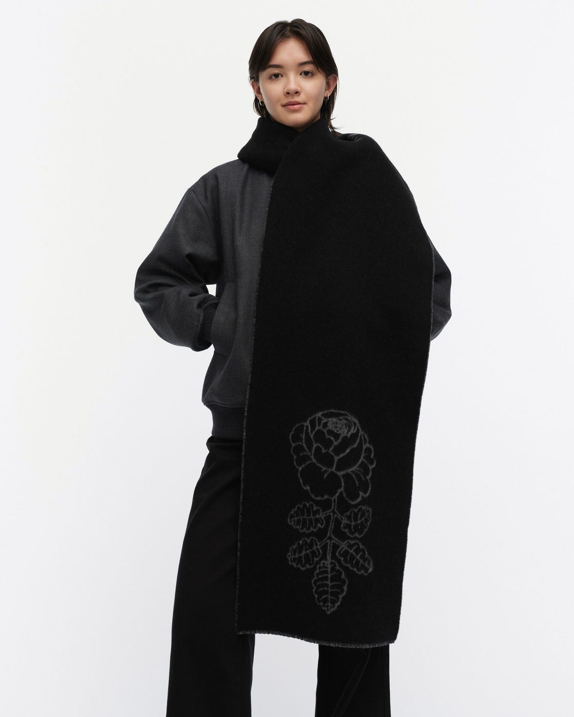 Sävellys Vihkiruusu Kioski huivi