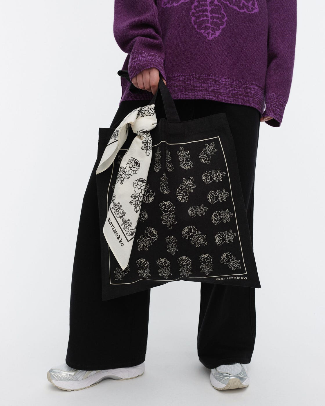 Astrilli Vihkiruusu Kioski huivi