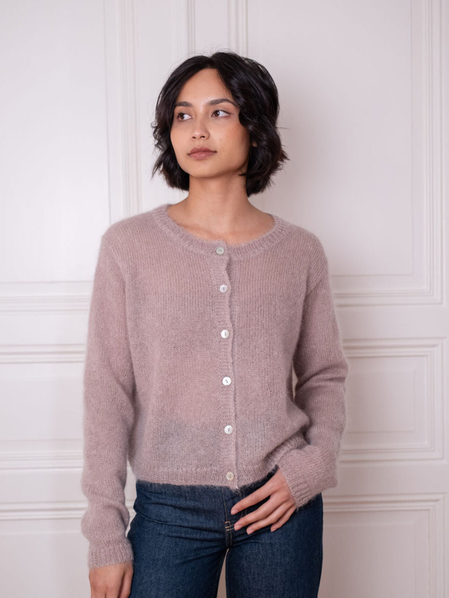 Cardigan O, Nutty Nudge