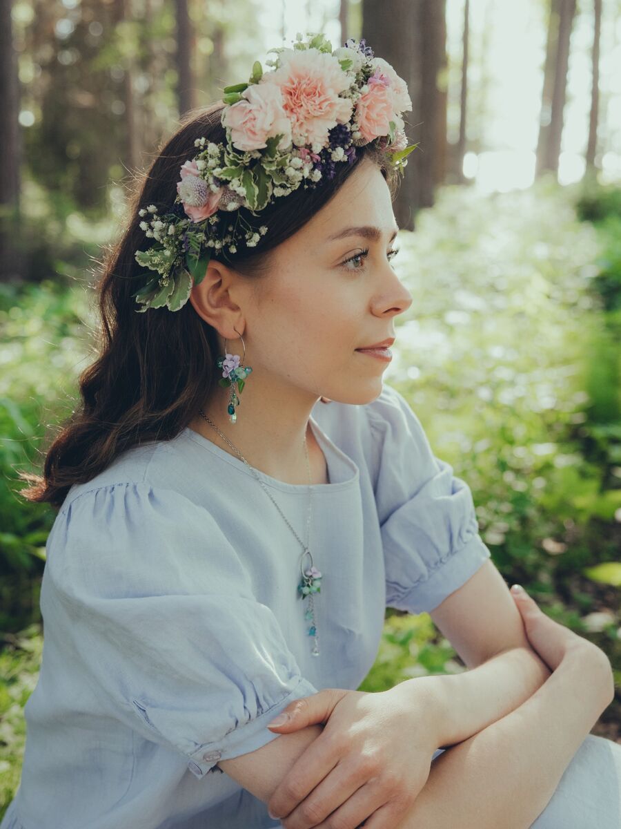 Lehto-orvokki -rengaskorvakorut