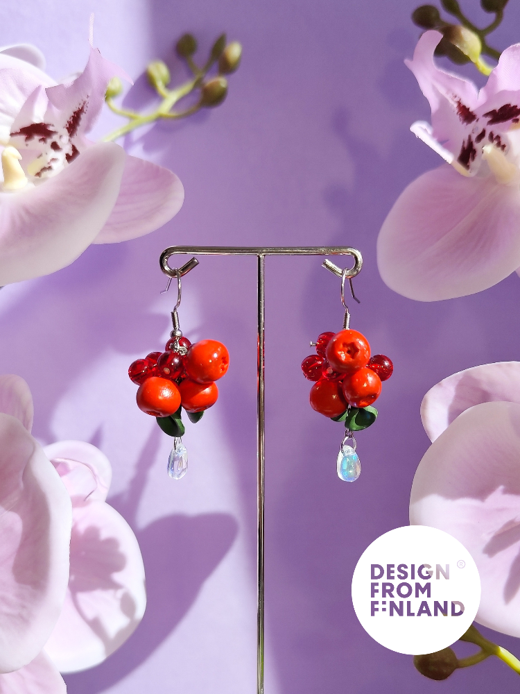 Puolukkapaikka-korvakorut - pieni terttu