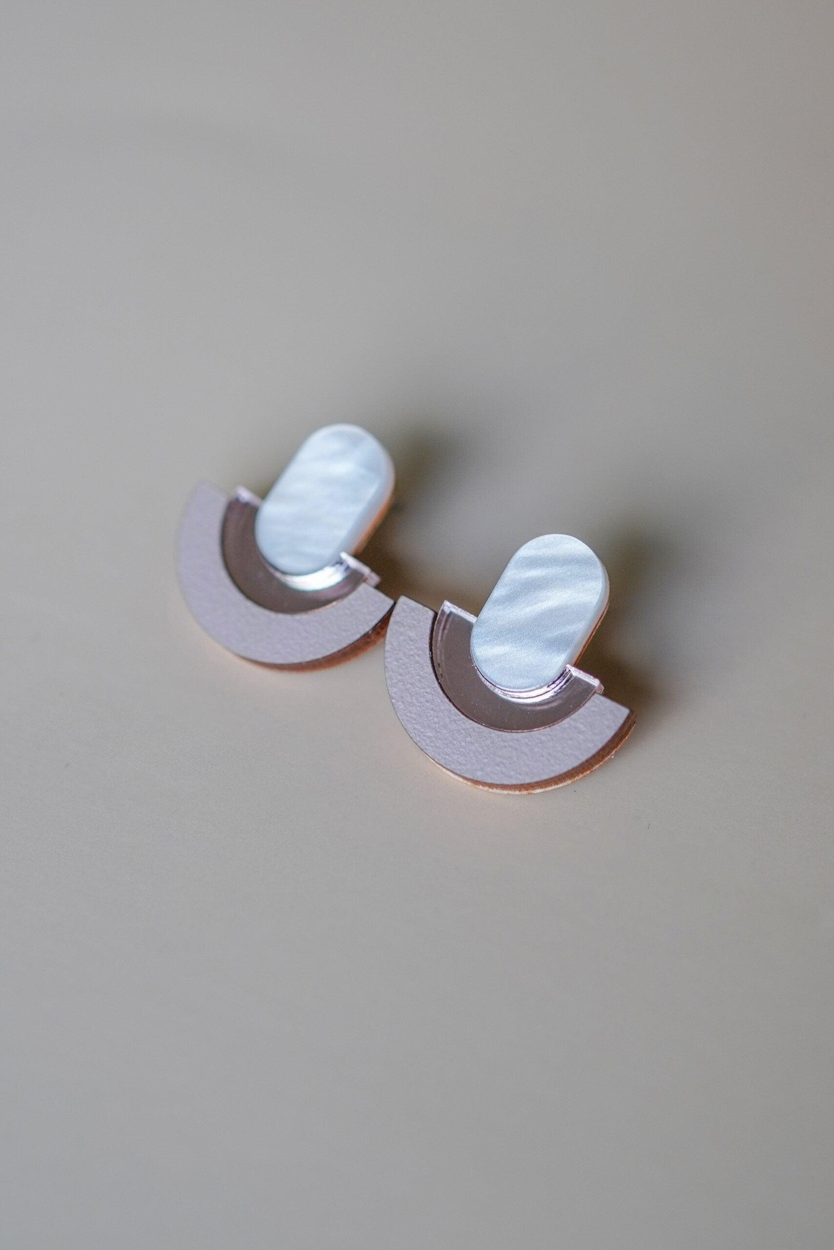Kaari Earrings