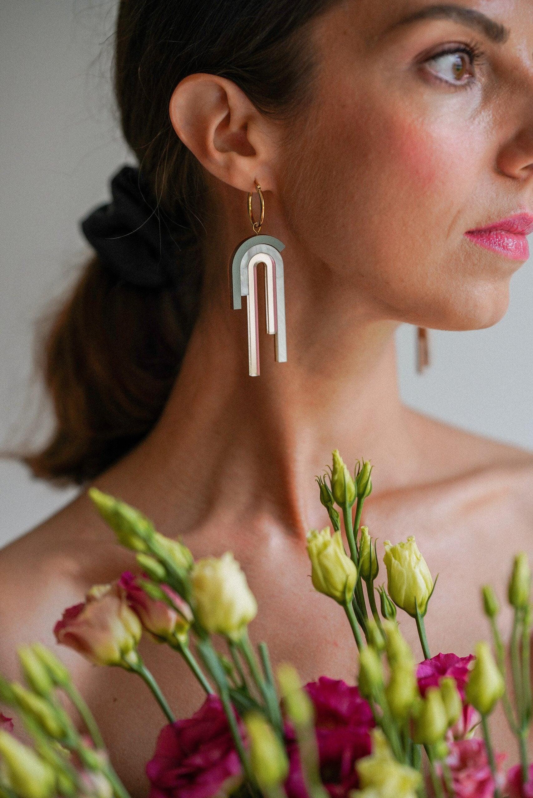 Kaari Big Earrings, Olive