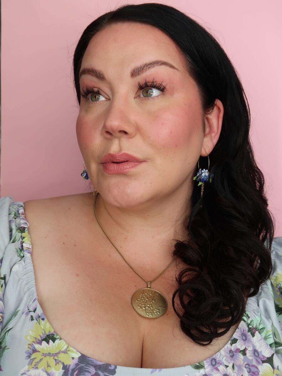 Lemmikki-rengaskorvakorut