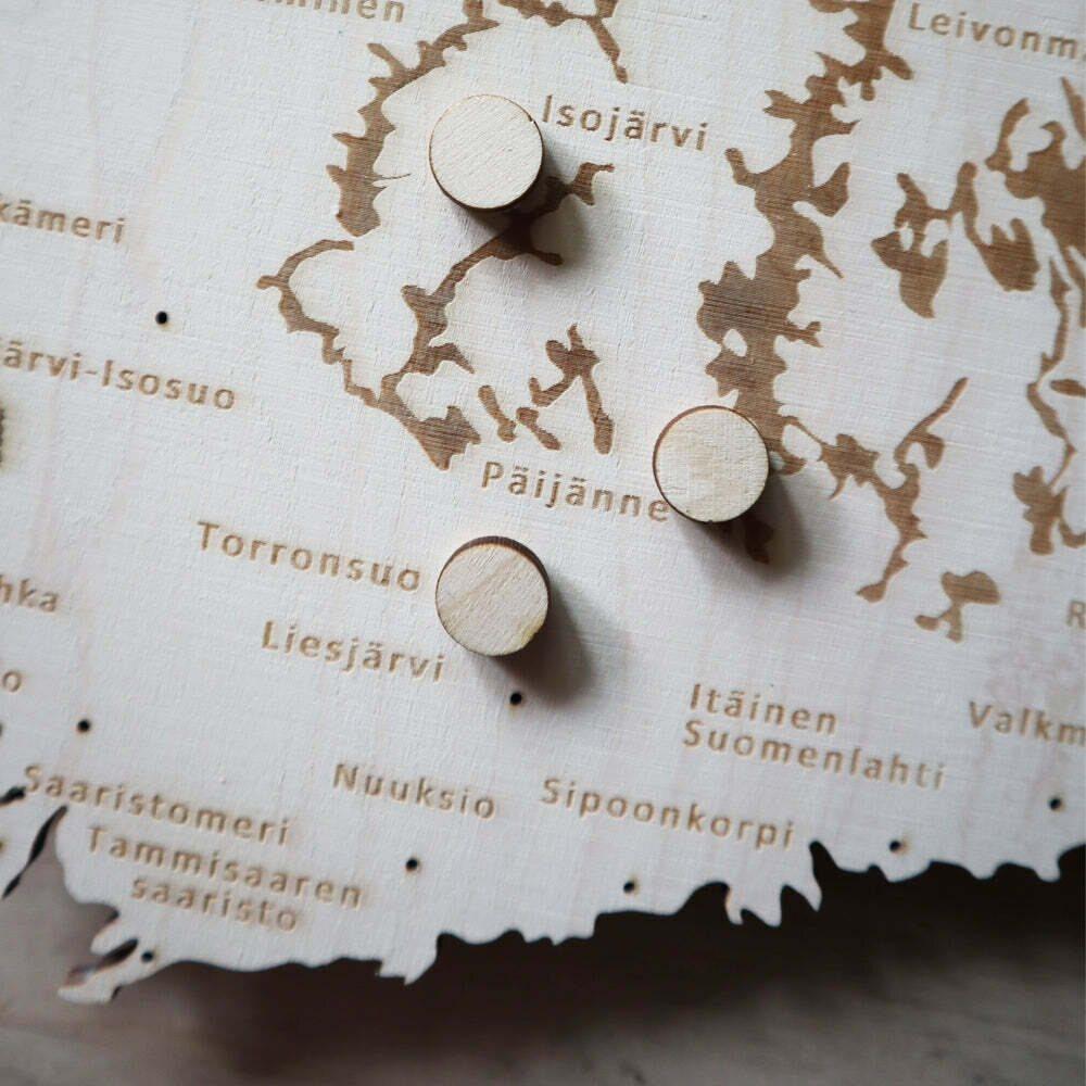 Finland in National Parks, Pinssireiät, M