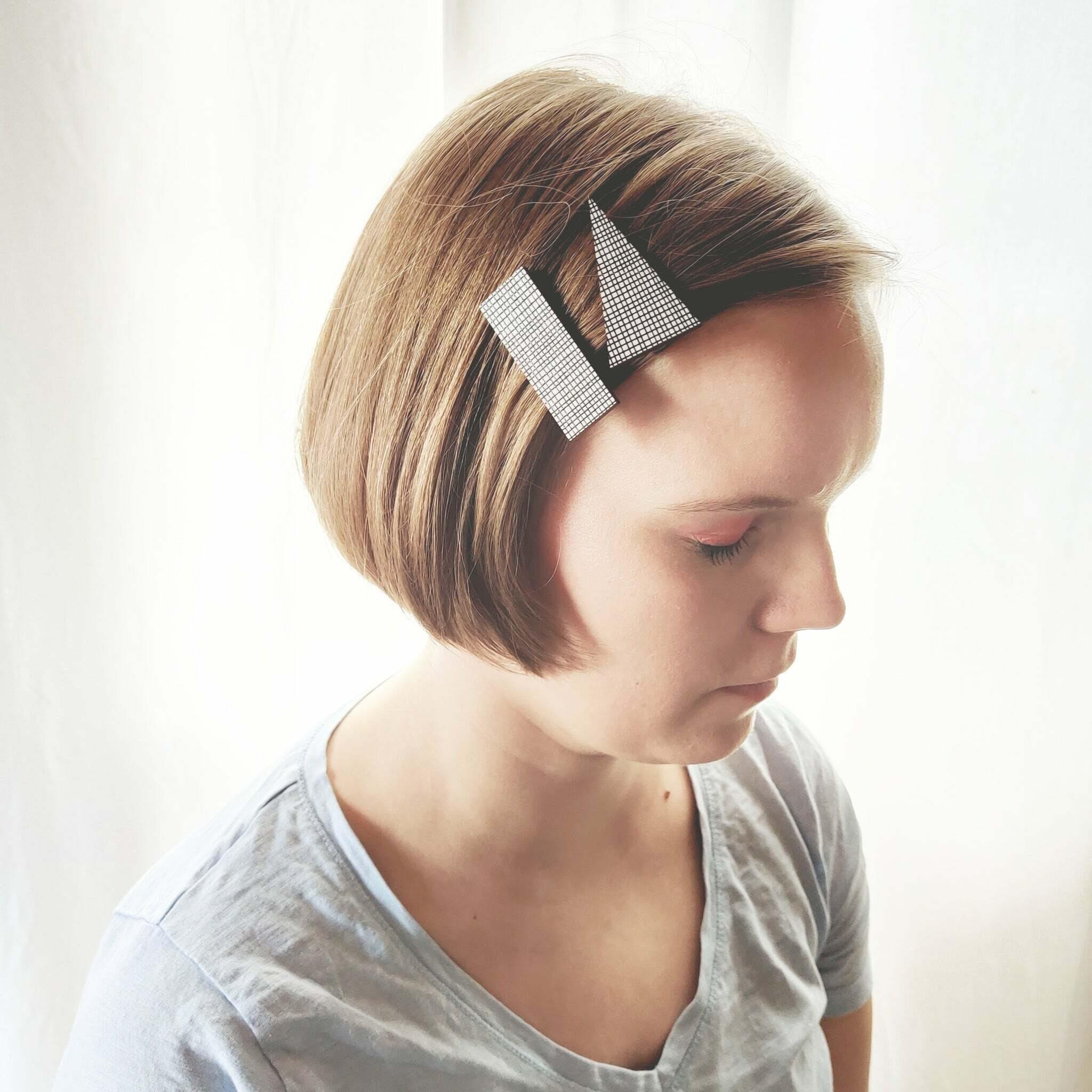 Croquet Triangle Hair clip