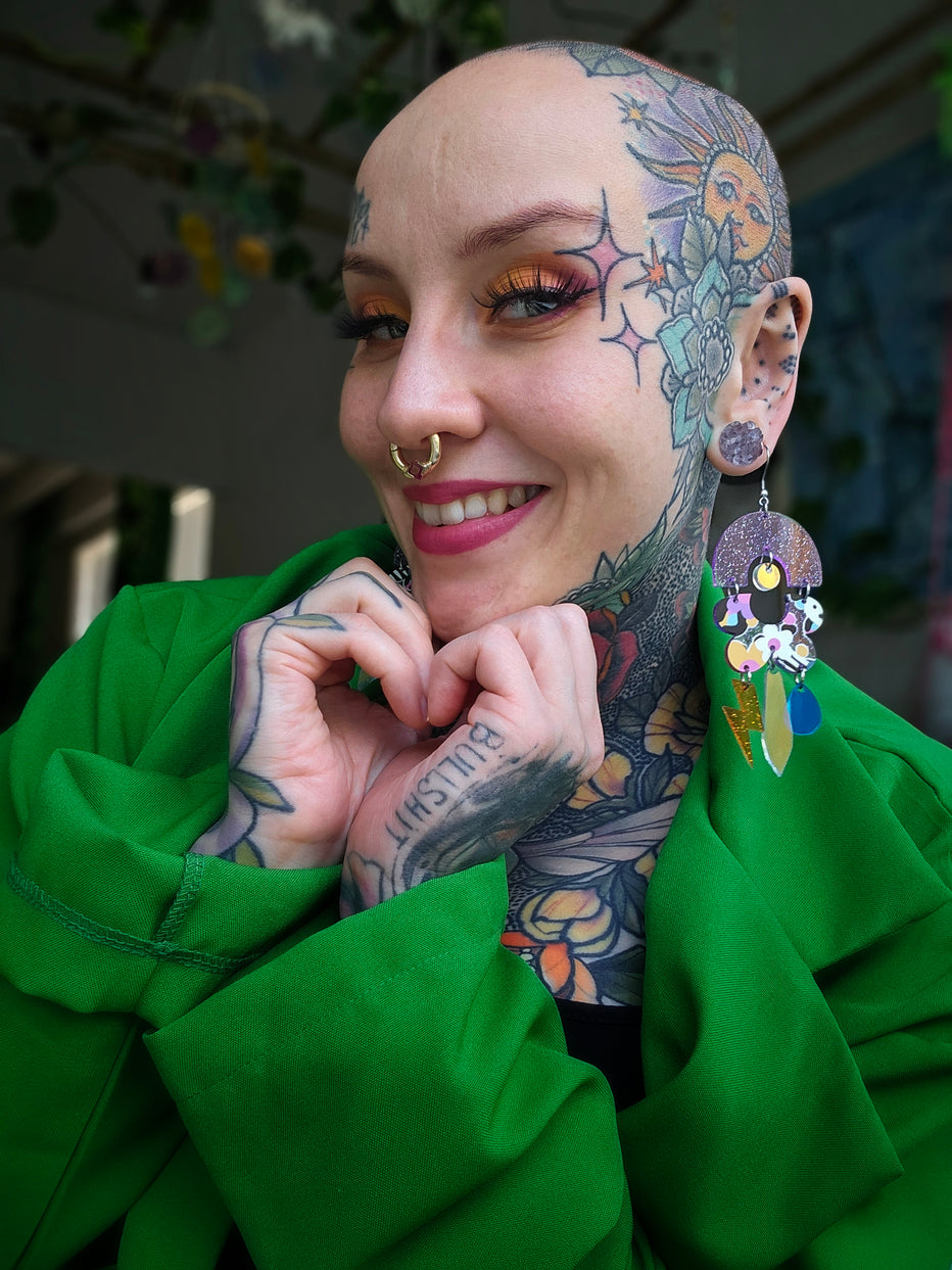 Kesäkukka överi Korvakorut