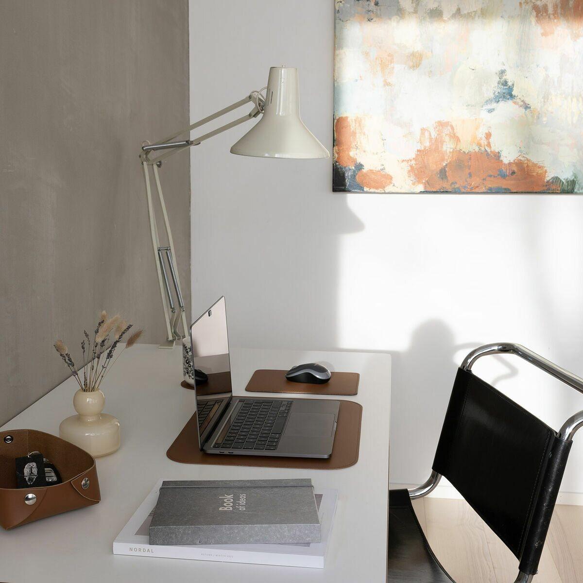 Hiirimatto, kierrätysnahkaa