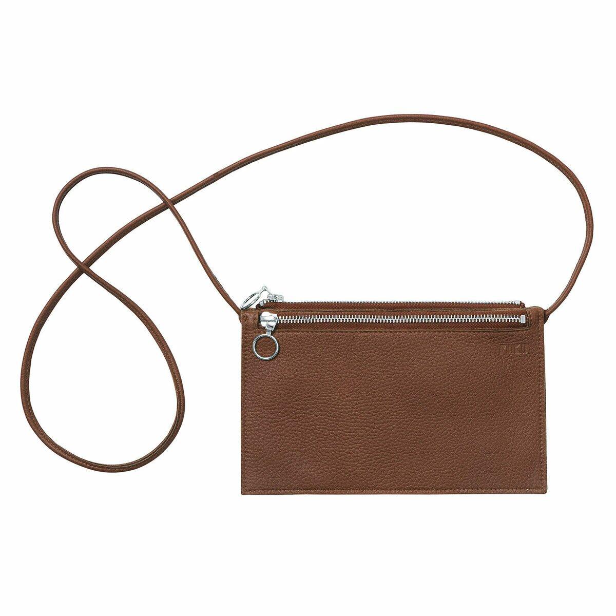 Piilo Laukku, Ruskea hopea