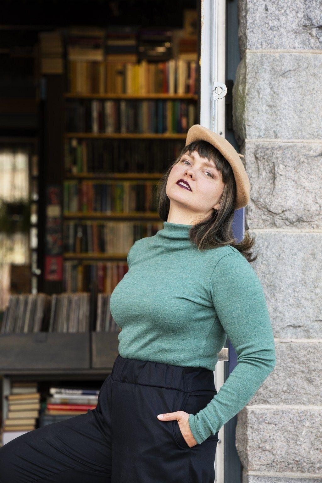 IISI Villapoolo, Salvia