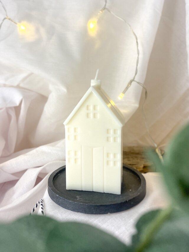 House Candle, White