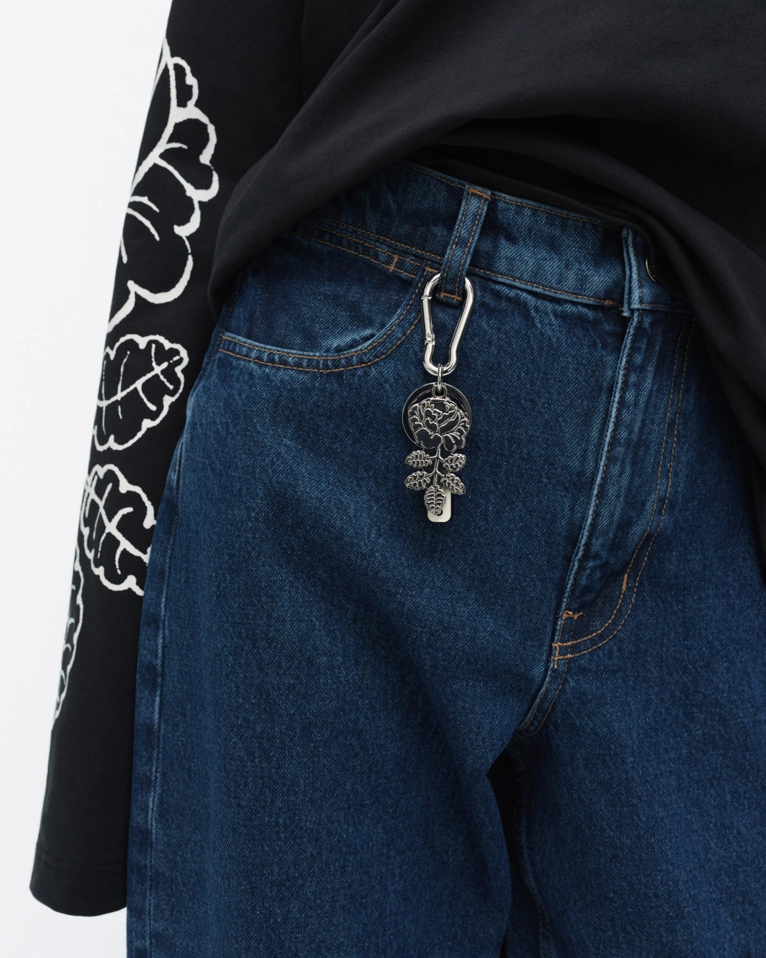 Puhallus Vihkiruusu avaimenperä