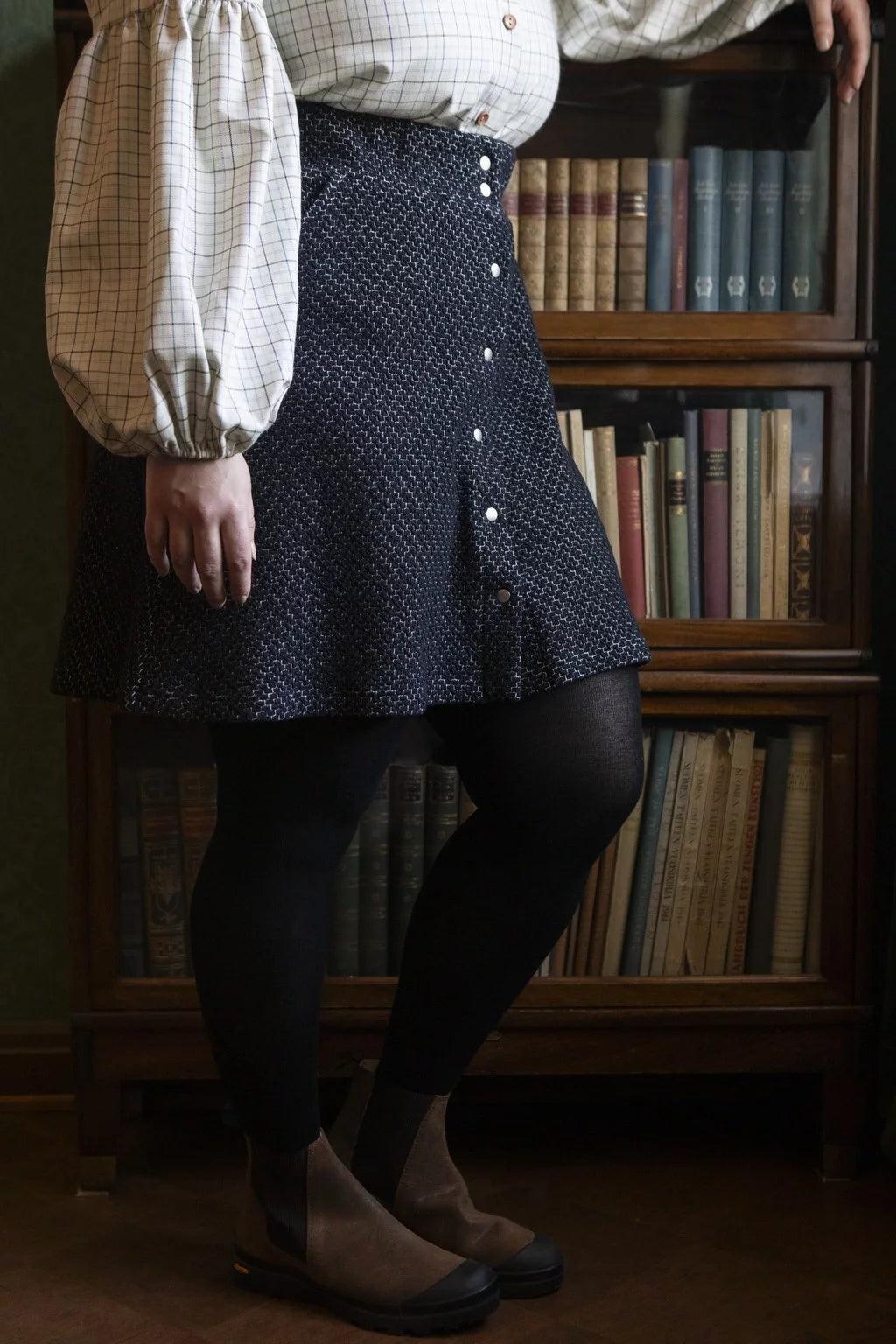 KORIA Nepparihame, Mustavalkoinen