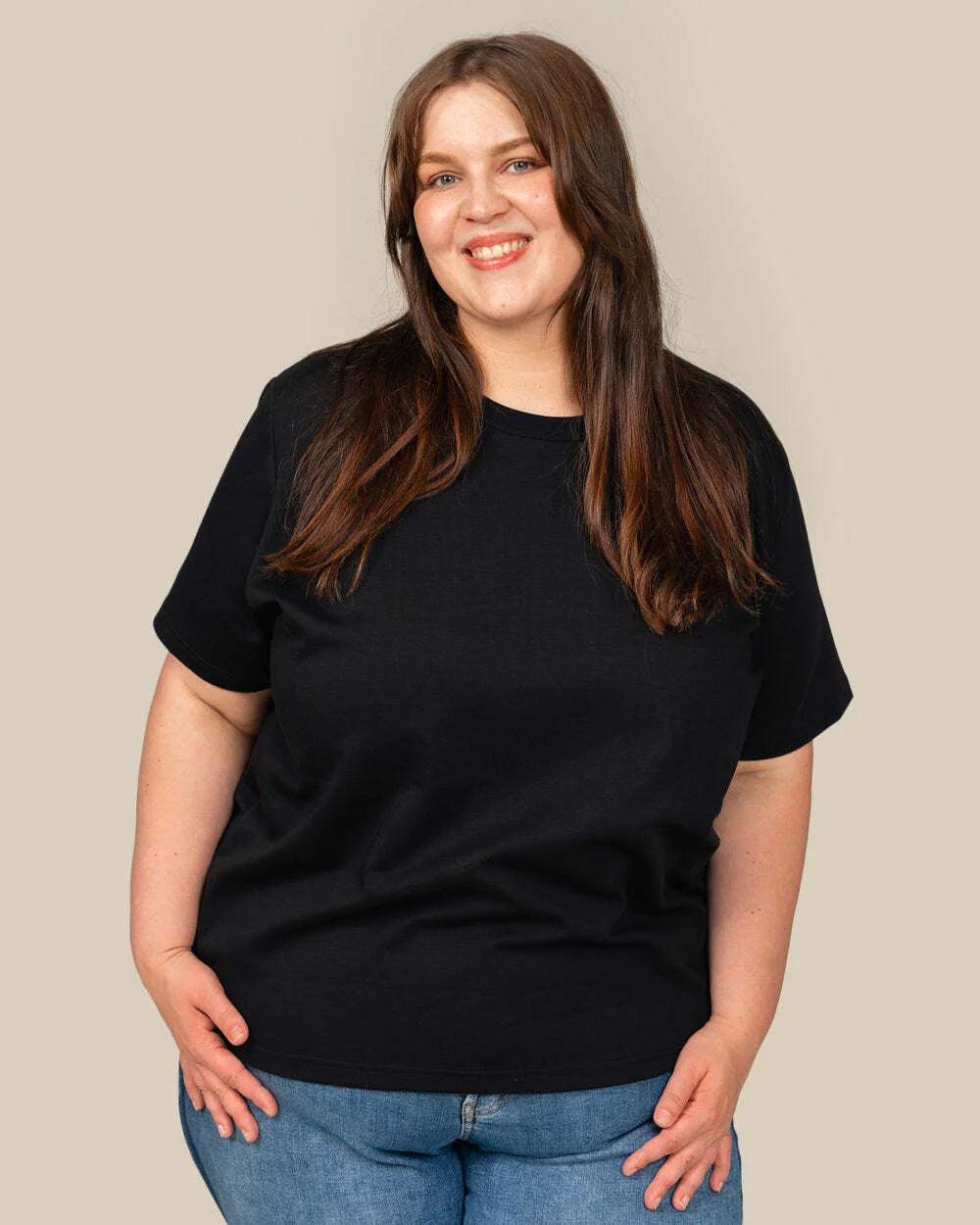 Casual T-shirt, black