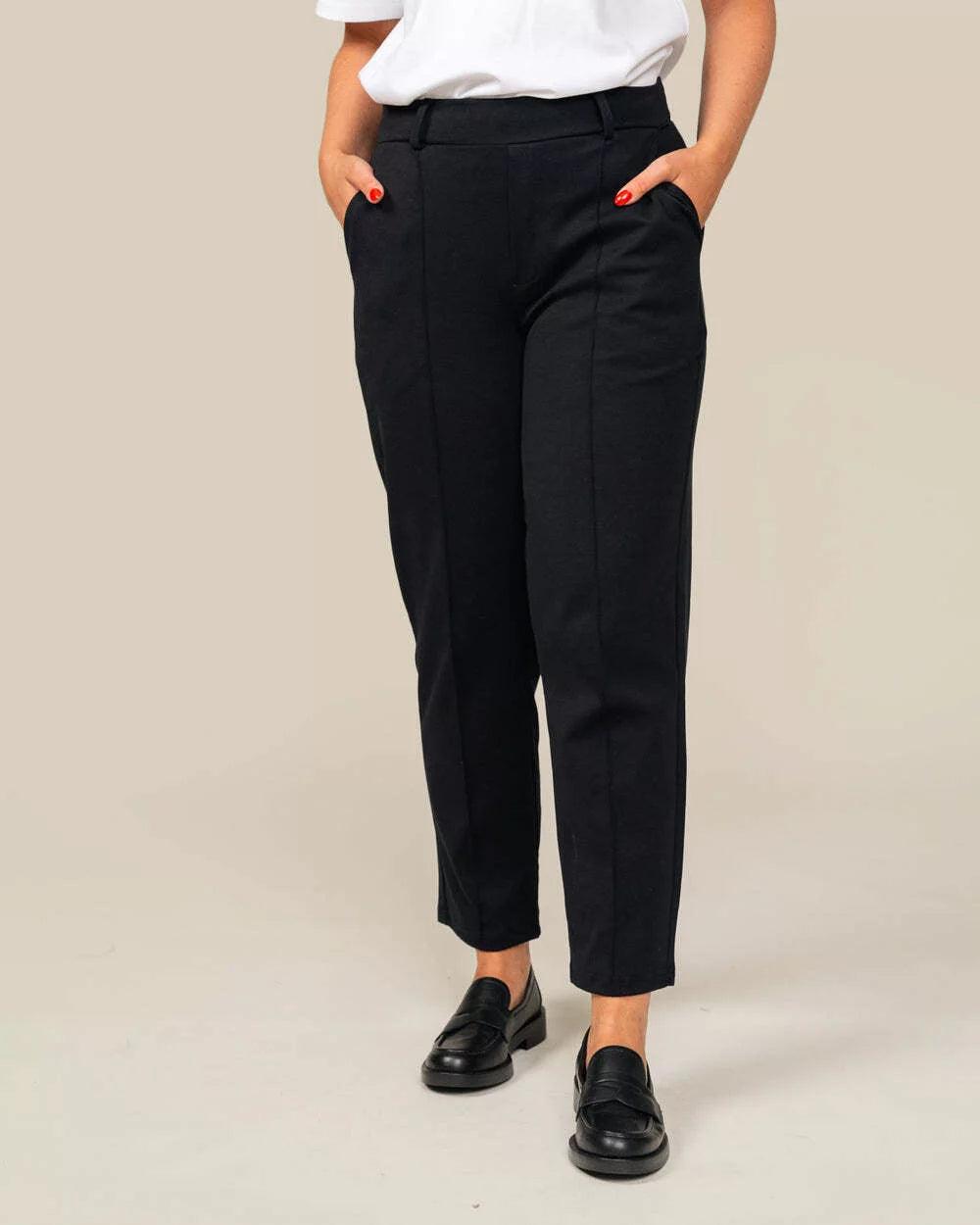 Pleated trousers, black