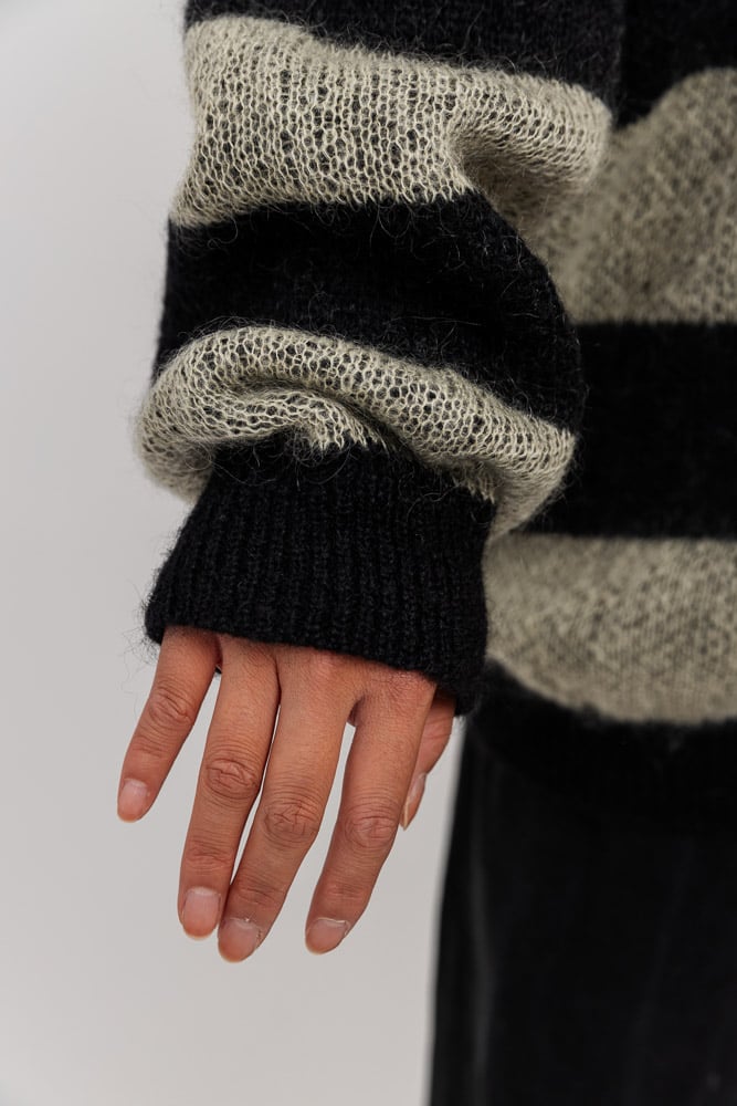 RUNO – Äidin Valvova Silmä