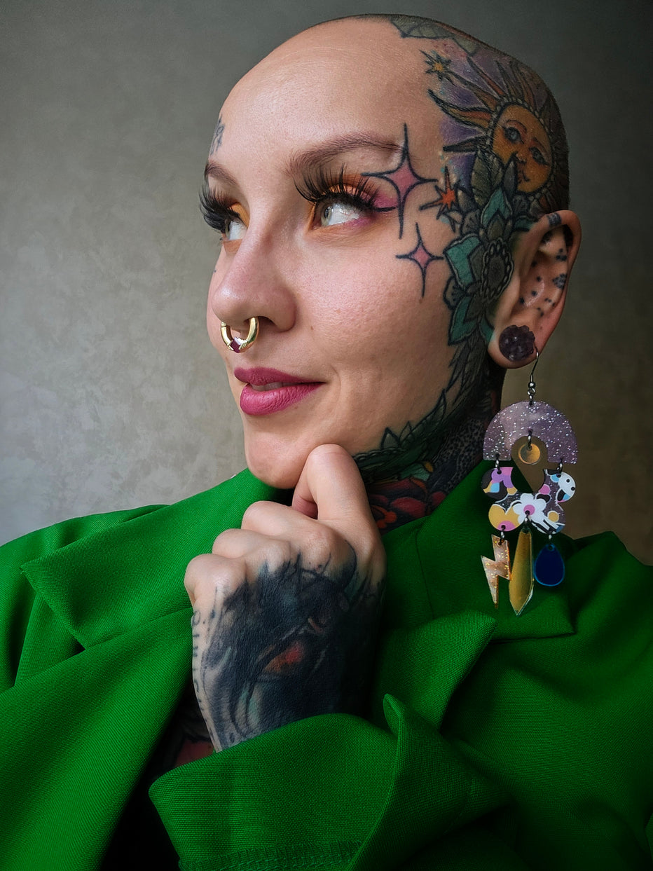 Kesäkukka överi Korvakorut