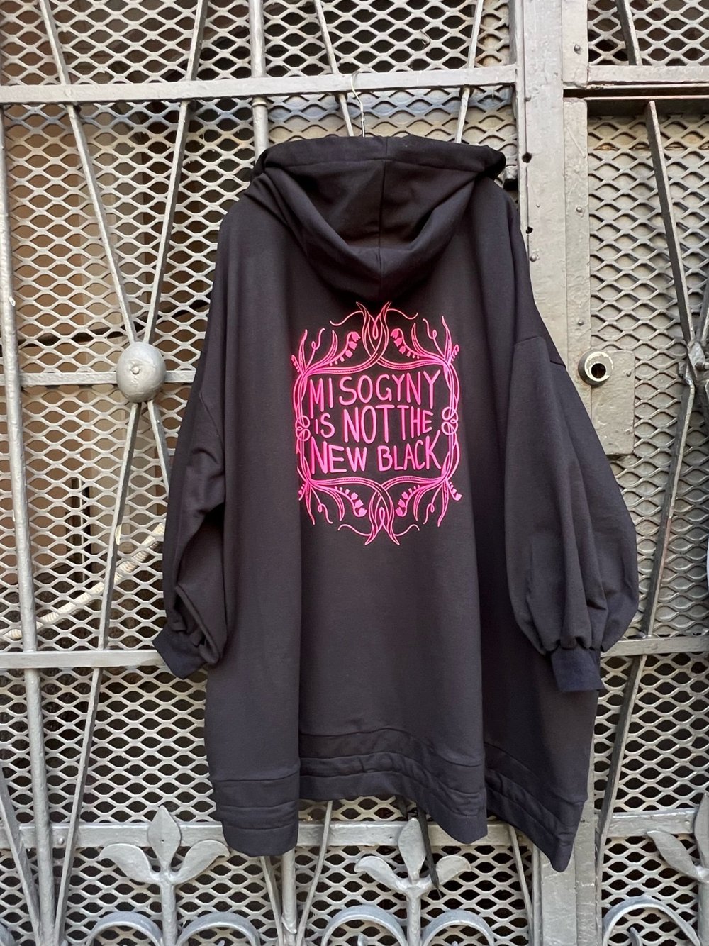 Mega Hoodie, Misogyny