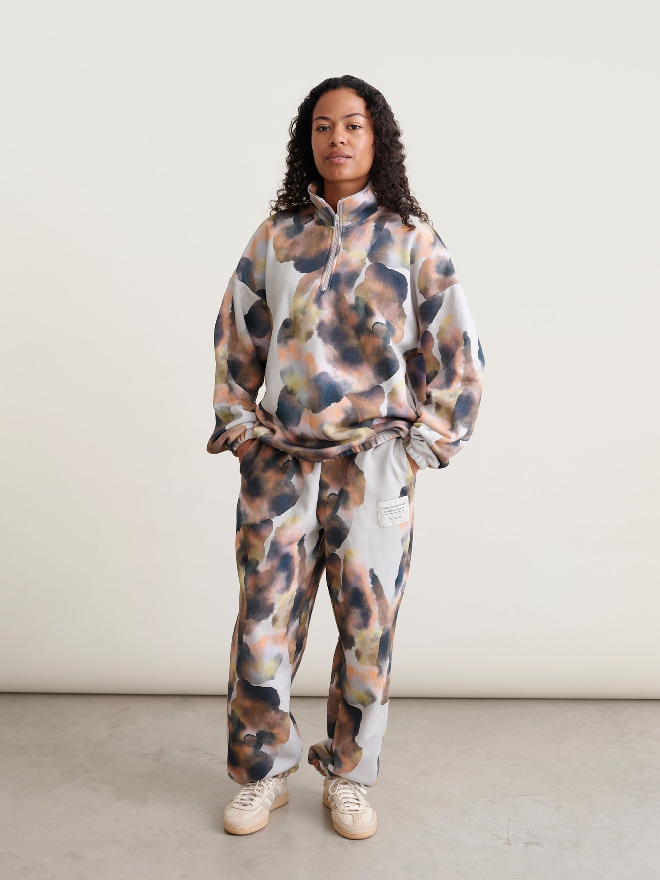 Aquatic collegeanorakki