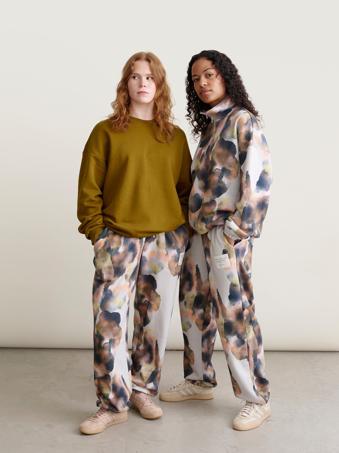 Aquatic collegehousut