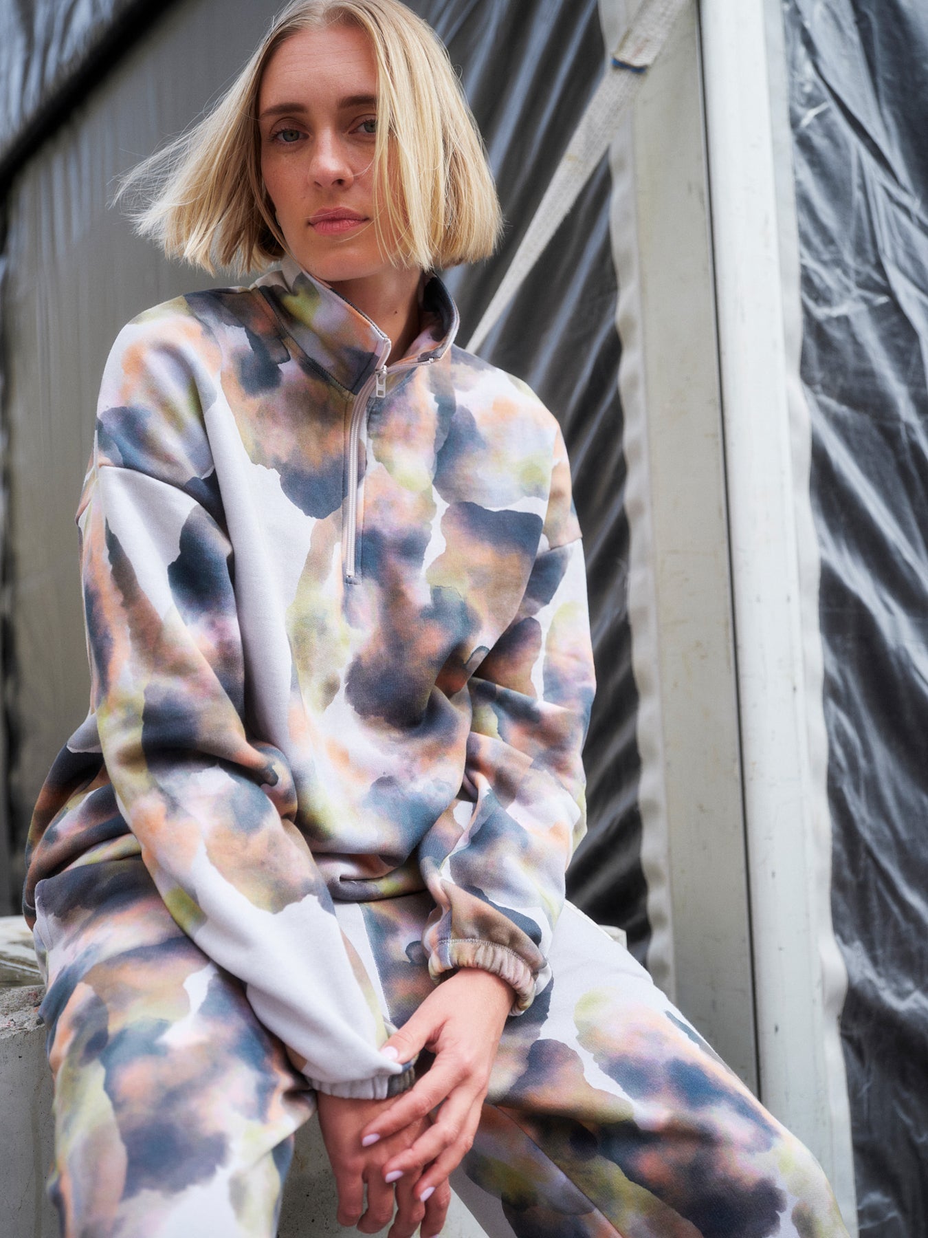 Aquatic collegeanorakki