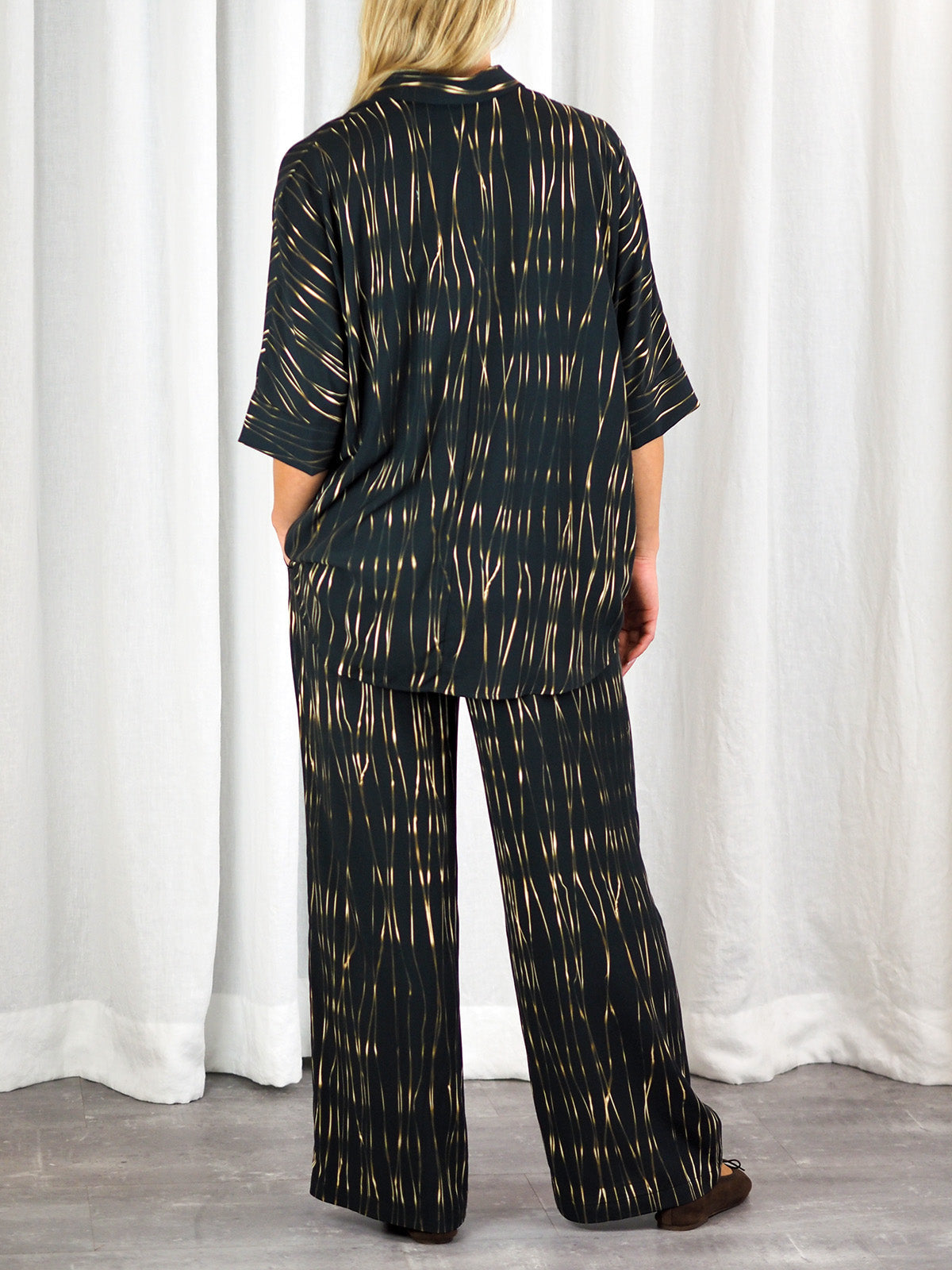 JASMIN viskoosipaita, Kultasäikeet