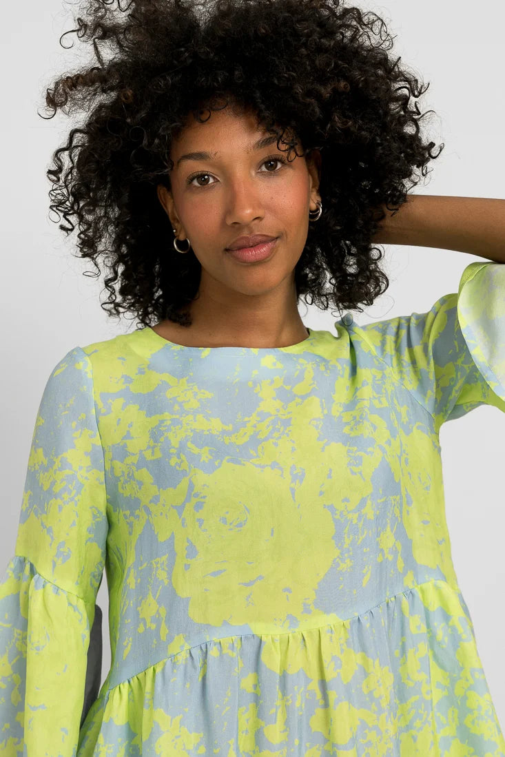 KALLA II – Bella, neon