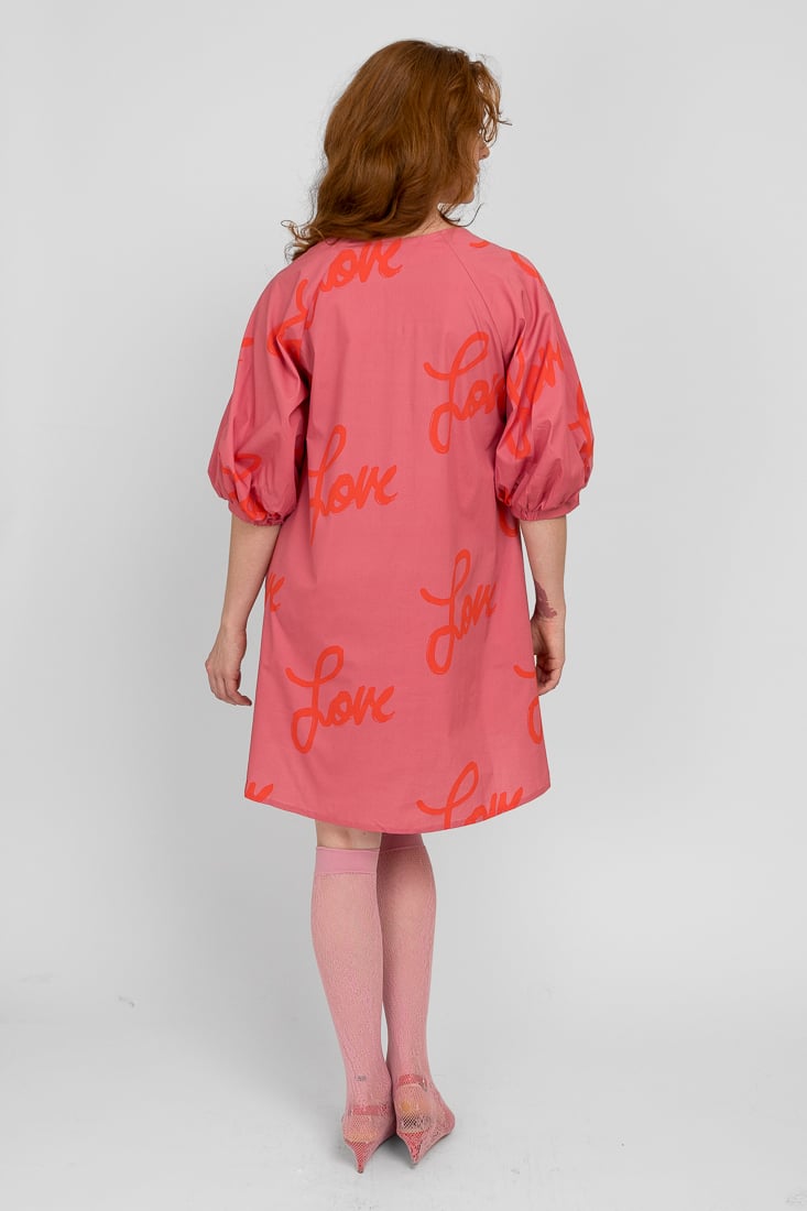 SENNI - Love Metsämarja