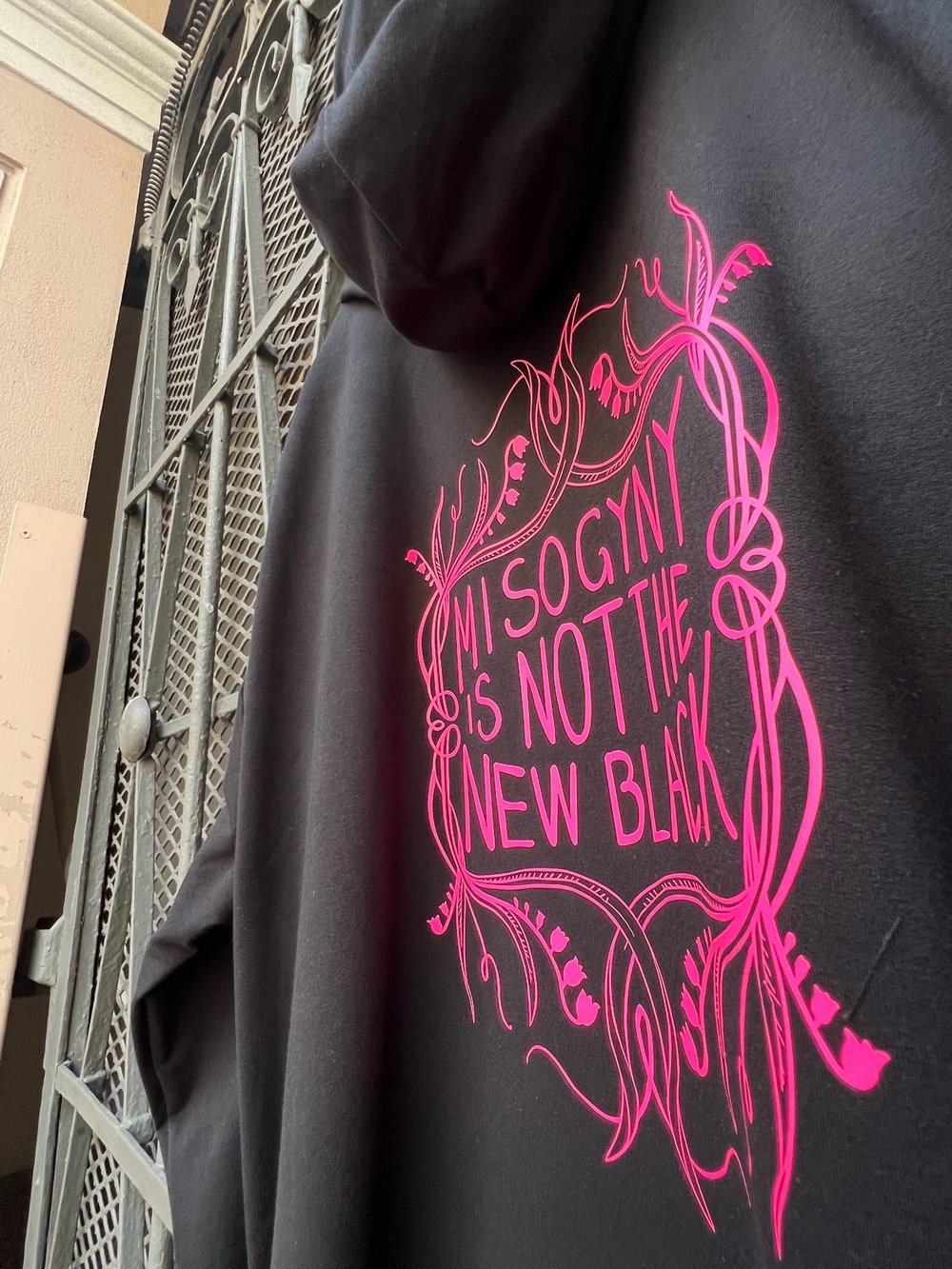 Mega Hoodie, Misogyny