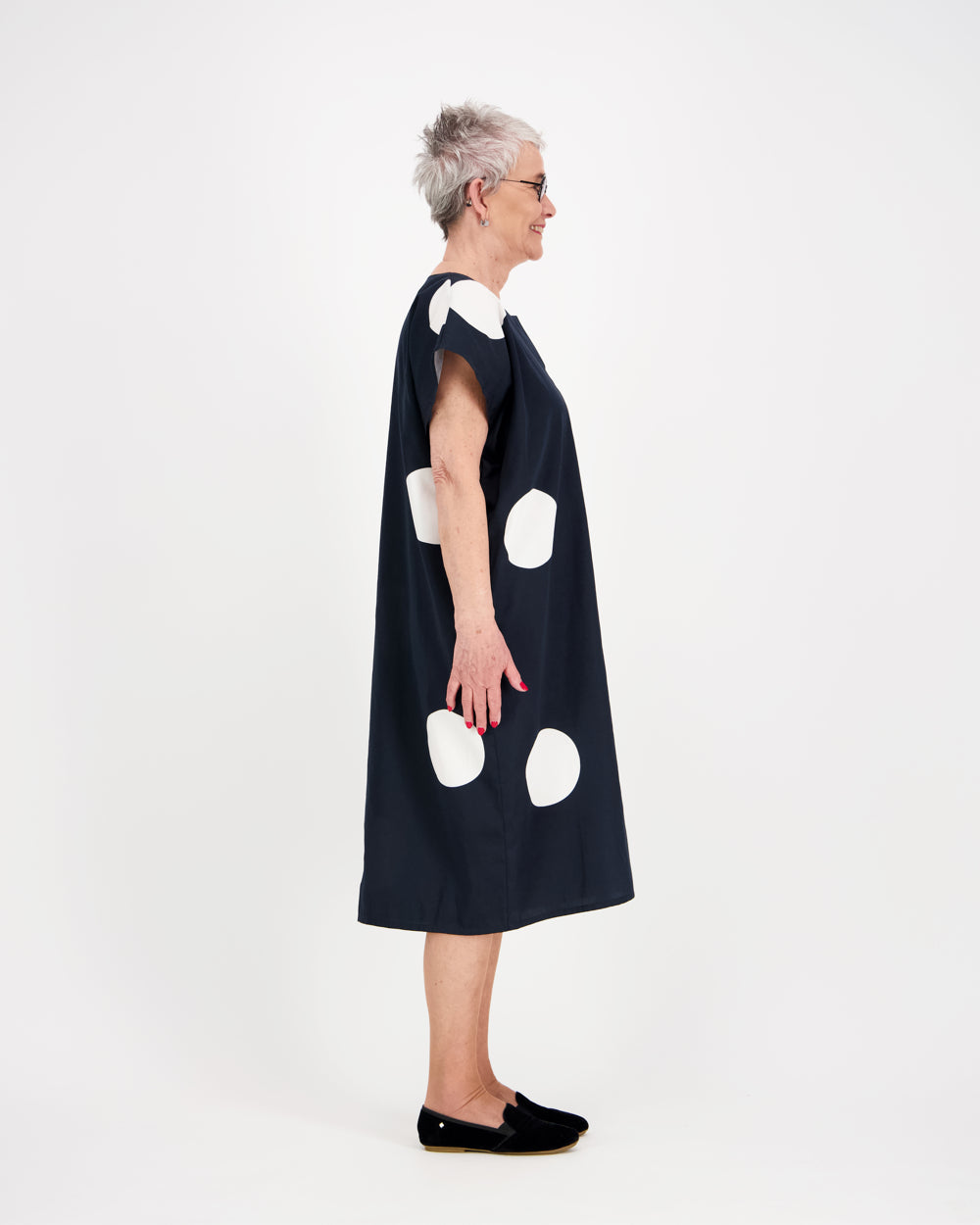 ELEGANCE Mekko Iso Tatti, Musta-valkoinen