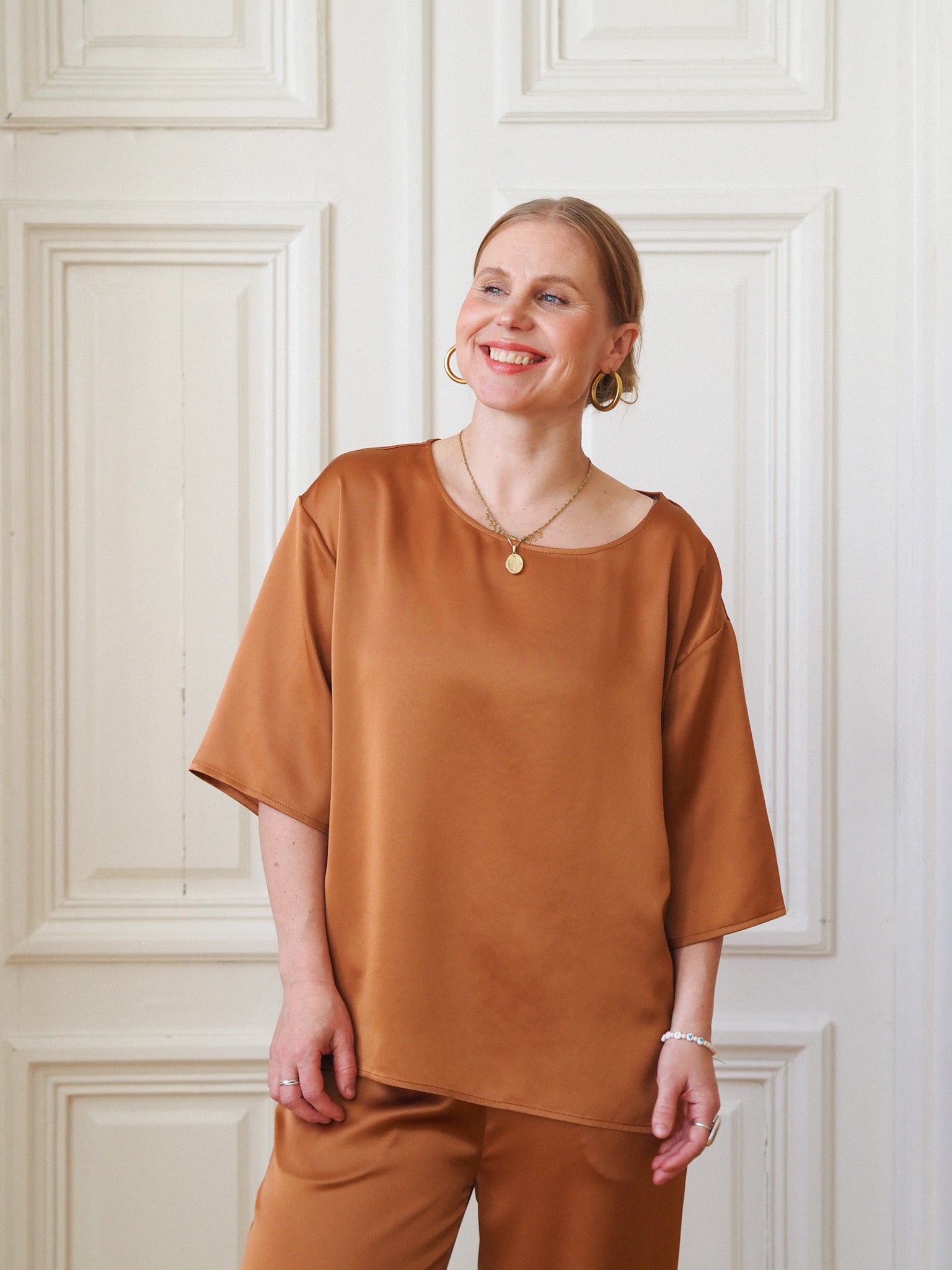 Elore paita, Caramel