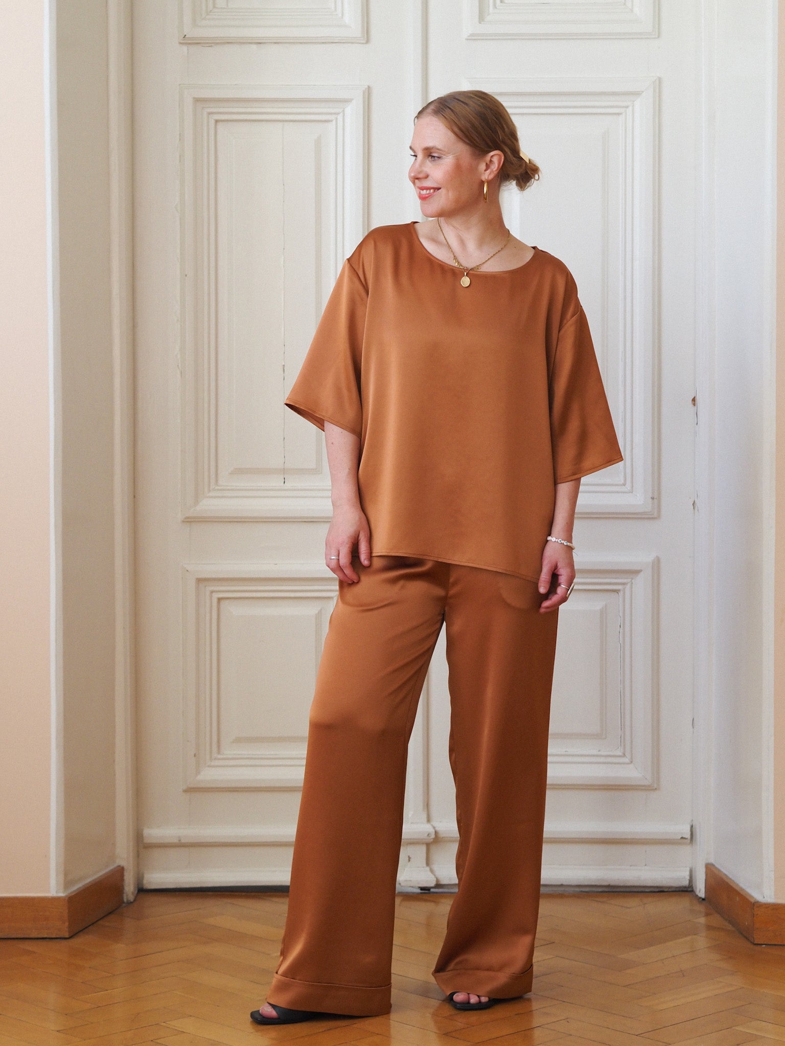 Elore paita, Caramel