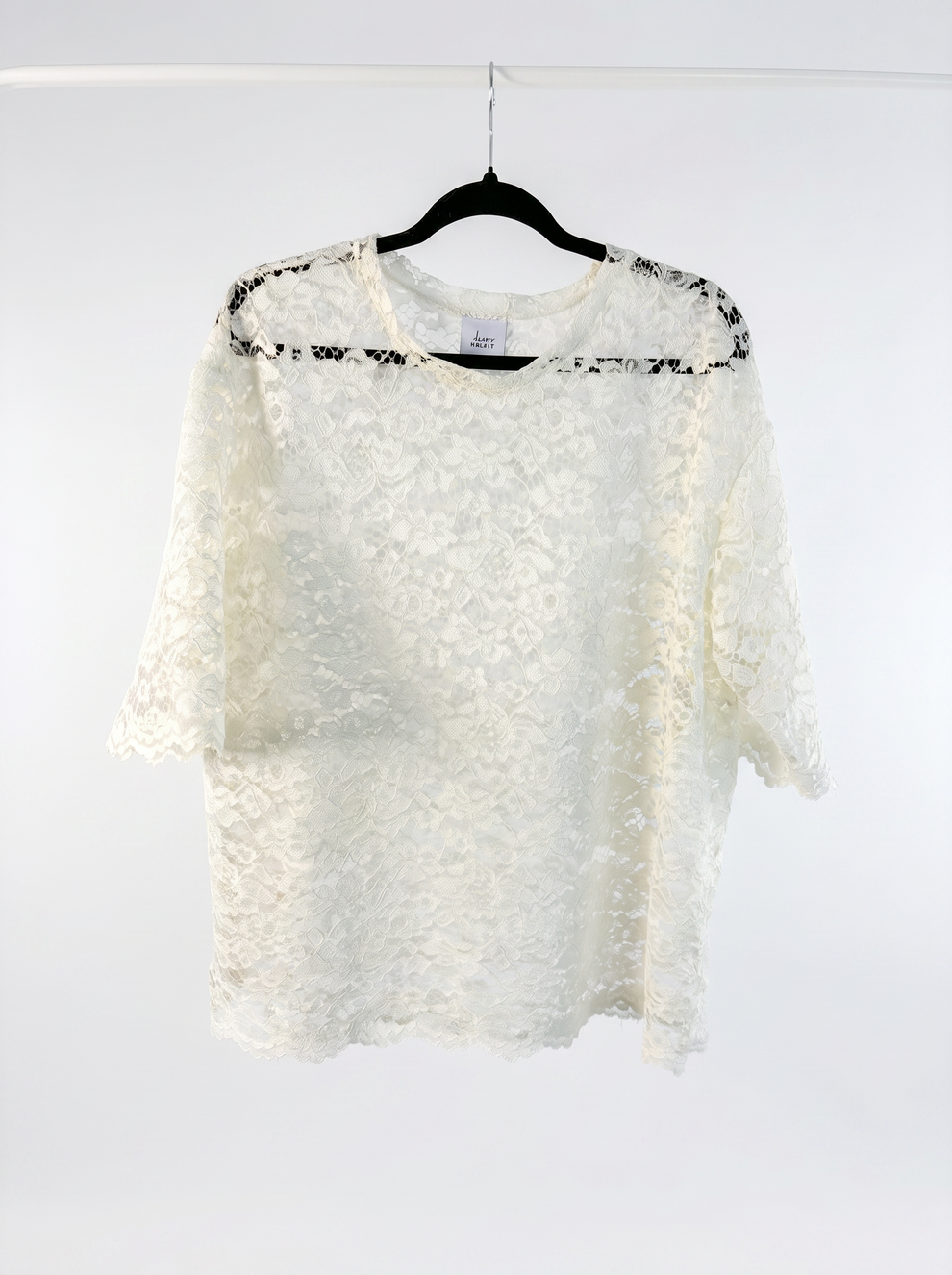 Relaxed Lace T-shirt, Soft Hug