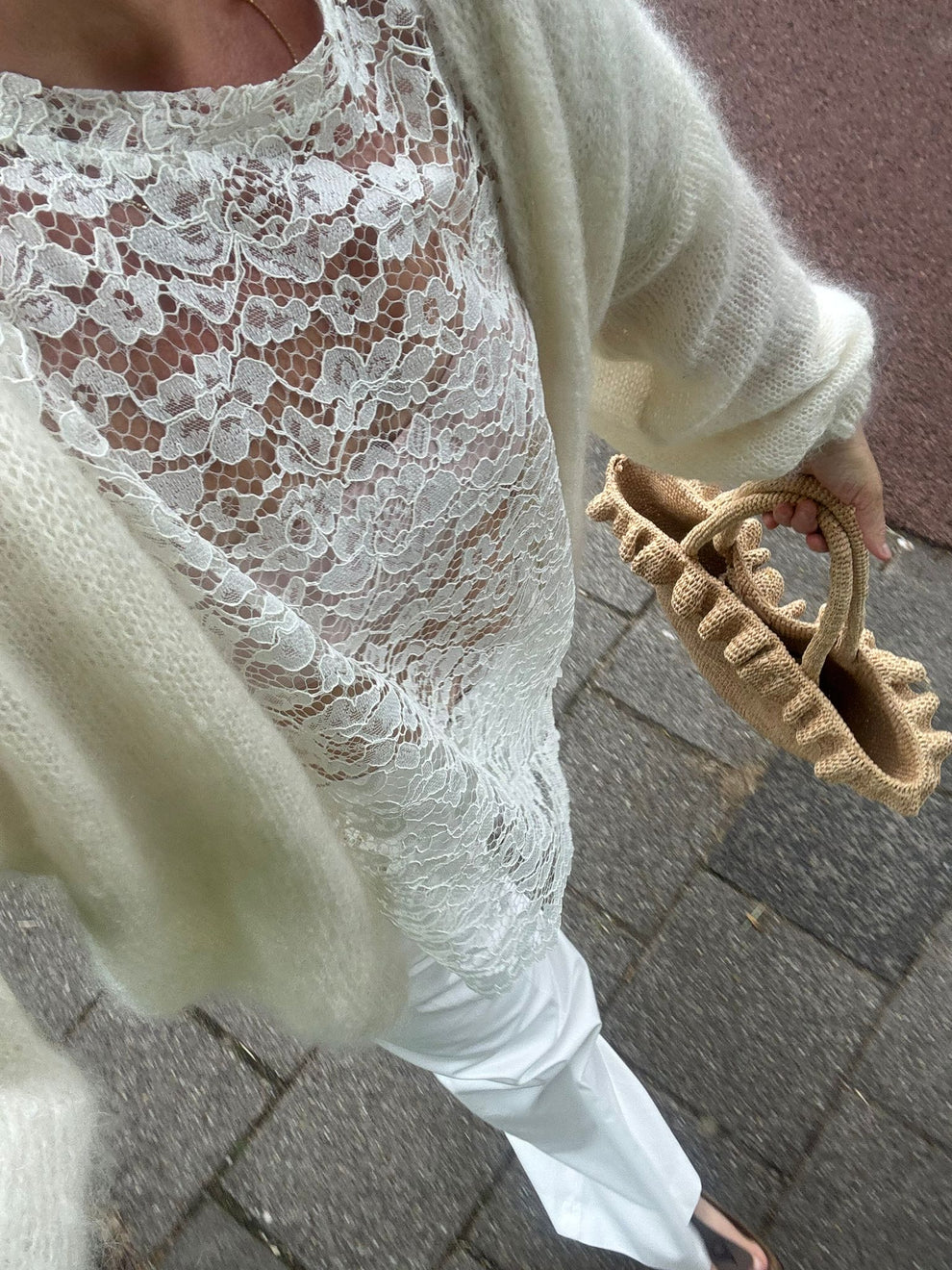 Relaxed Lace T-shirt, Soft Hug