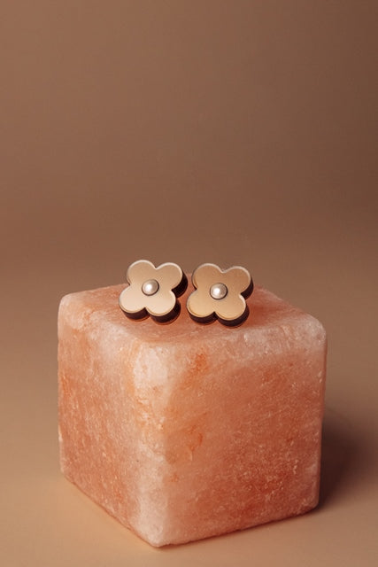 Apila Stud earrings