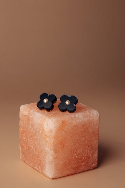 Apila Stud earrings