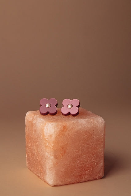 Apila Stud earrings