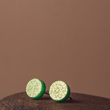 Konfetti nappikorvakorut