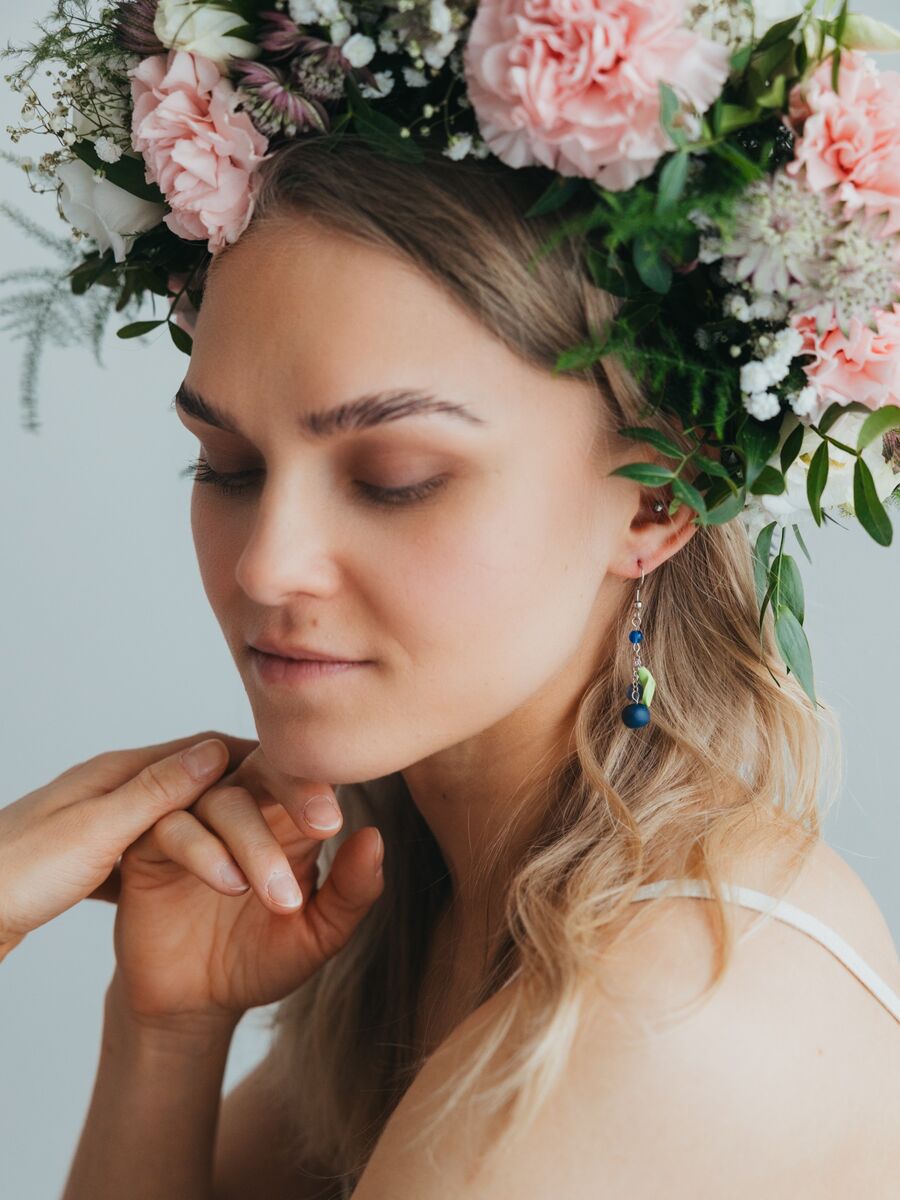 Mustikkapaikka-roikkuvat korvakorut