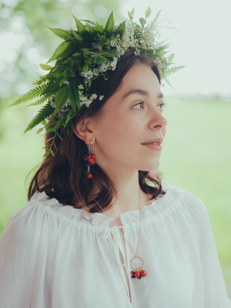 Puolukkapaikka-kaulakoru - pieni