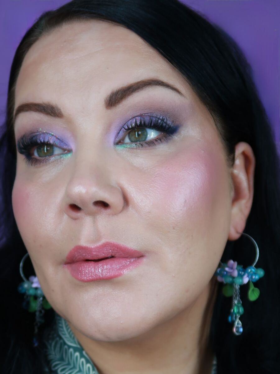 Lehto-orvokki -rengaskorvakorut