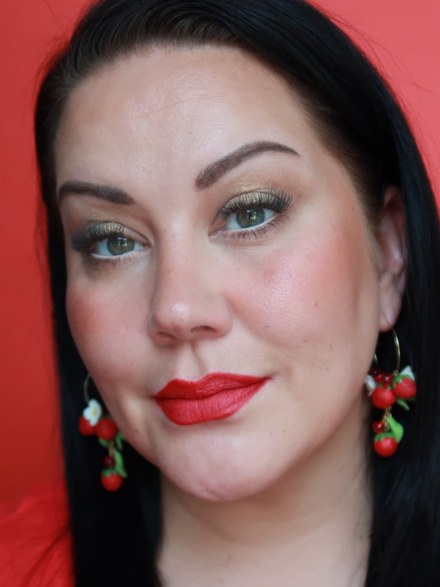 Metsämansikka-rengaskorvakorut