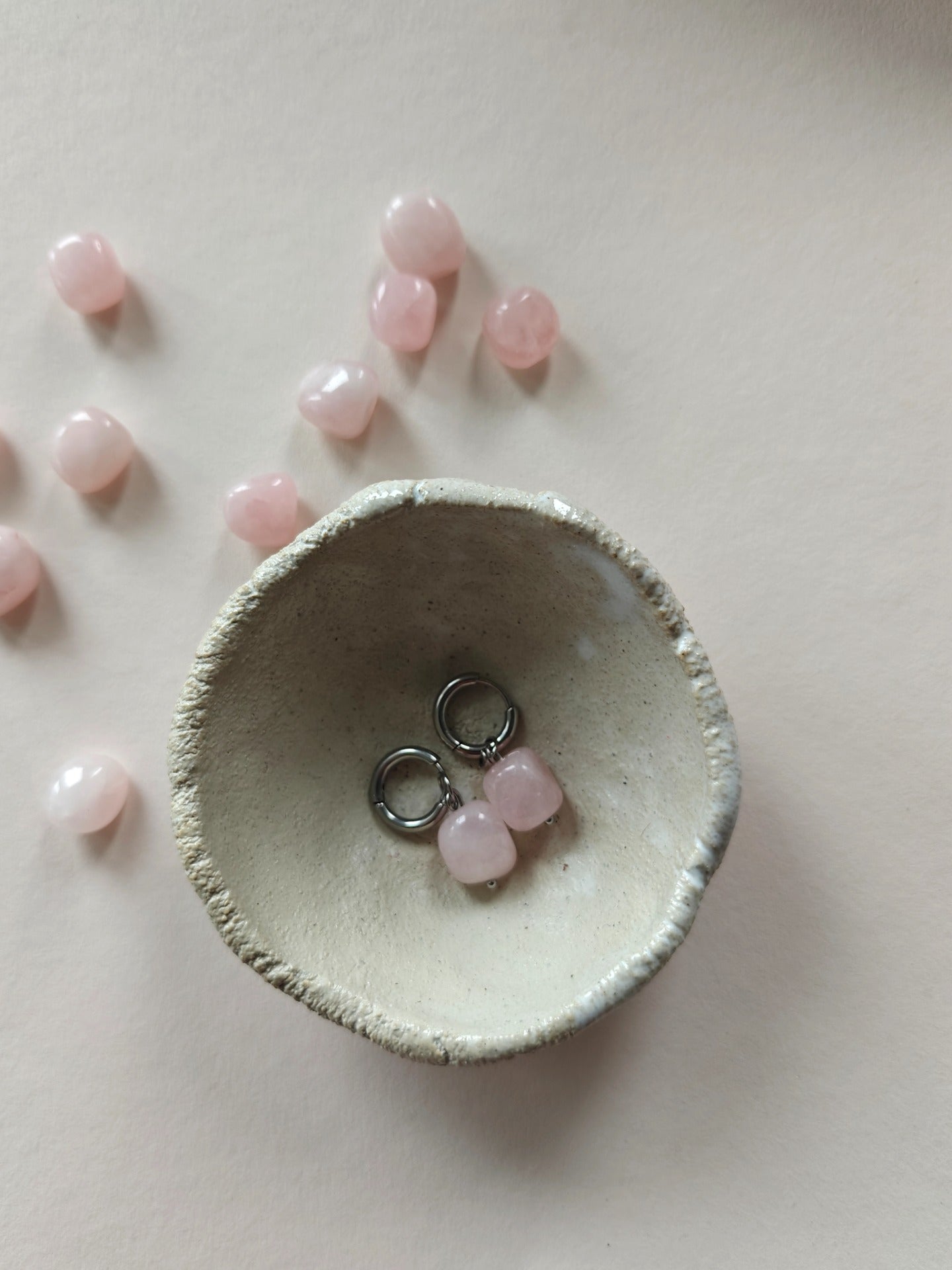 Mineral Vibrations/ Rose Quartz Korvakorut