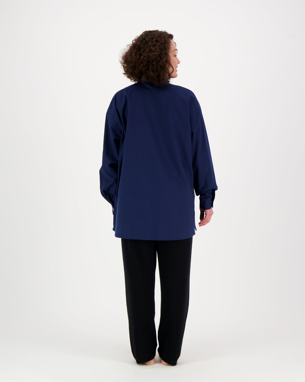 Isopaita, Navy