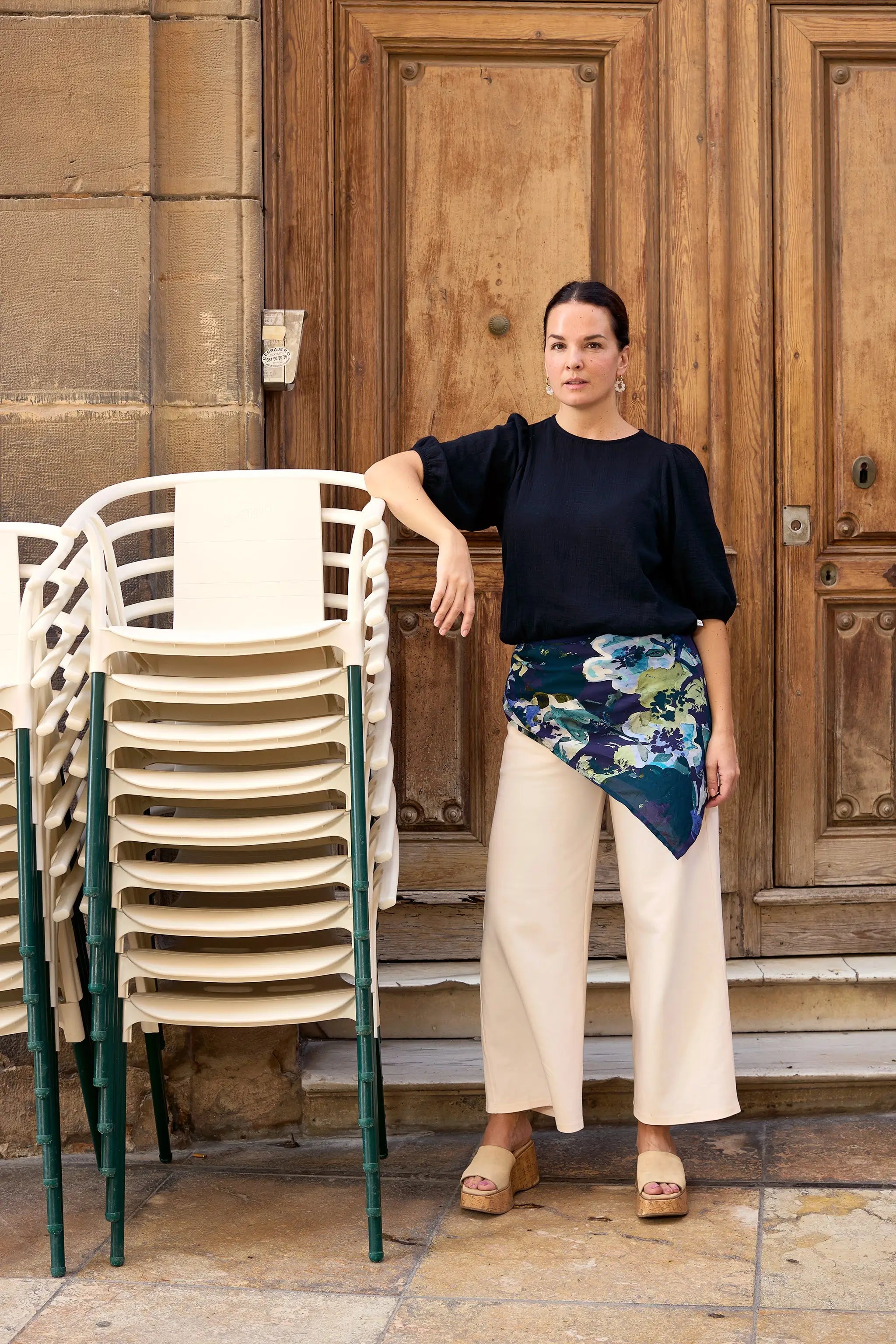 Cropped Blouse, musta