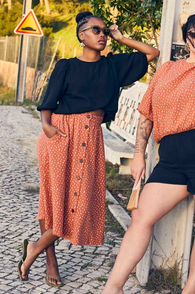 Cropped Blouse, musta